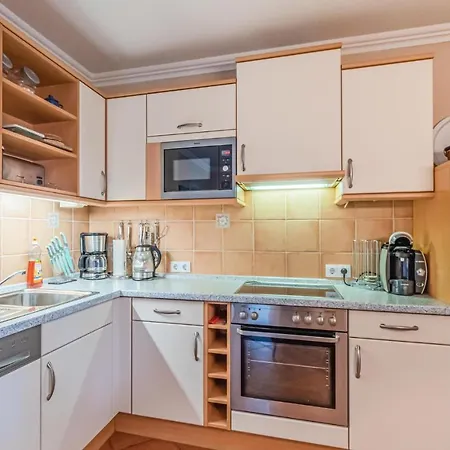 2 Bedroom In Appartement Fehmarn